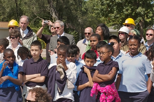 Crowd and students from Booker T. Washington Elementary School